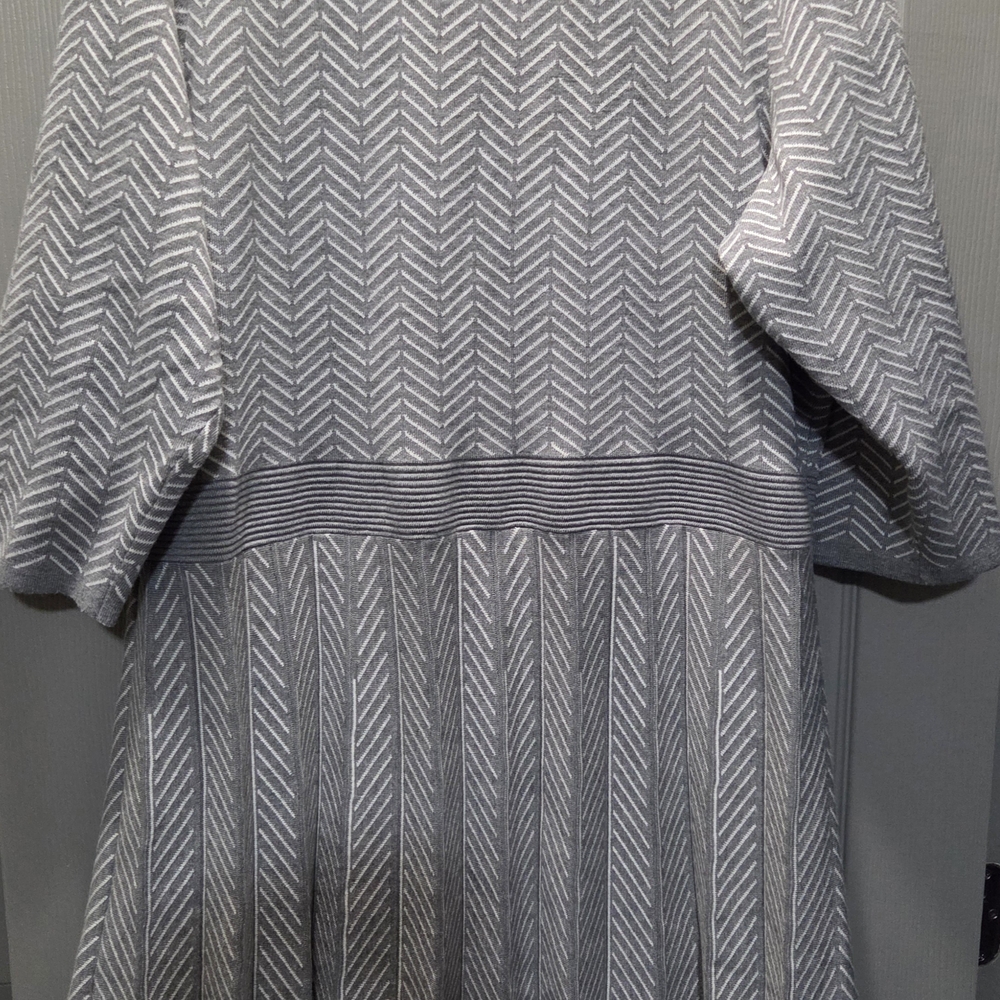 Gray Chevron Pattern Sweater Dress - image 3